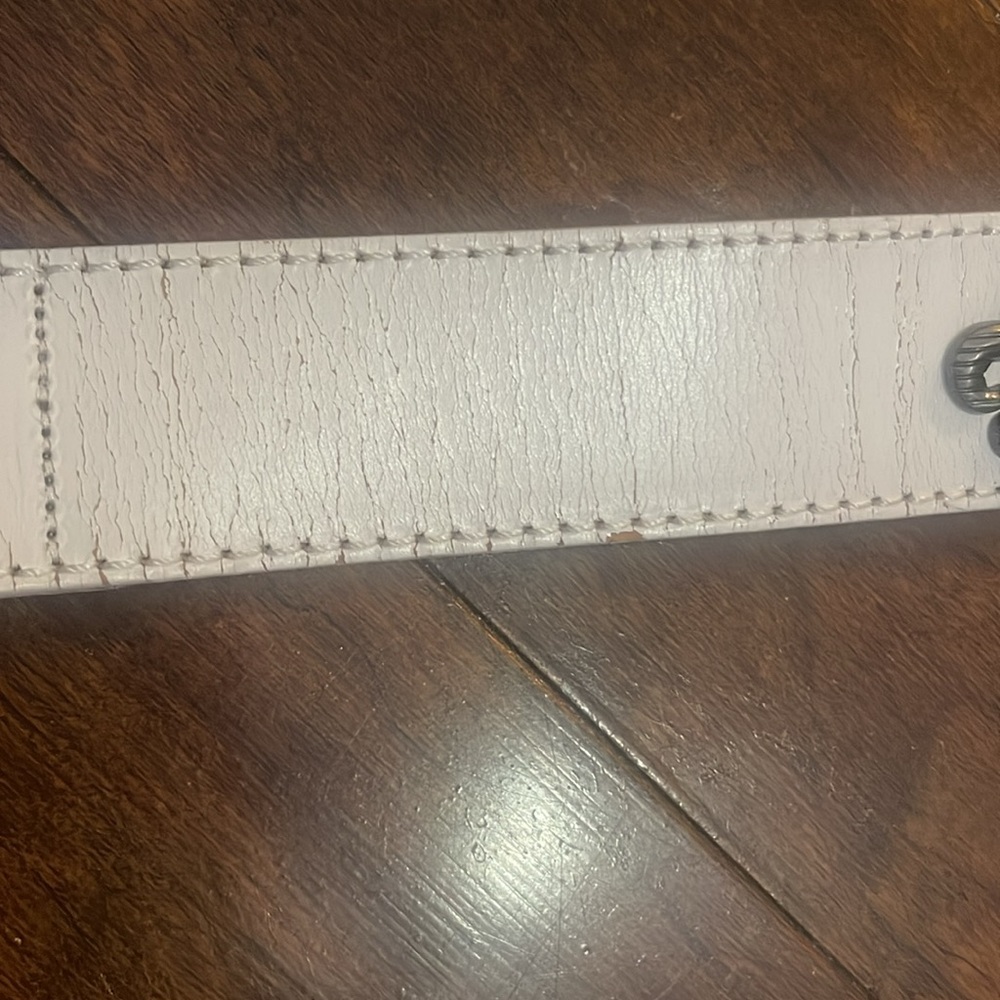 White Rock Georgia Leather Belt
ROCK REVIVAL - Picture 7 of 8